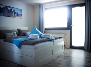 2 chambres, fer et planche à repasser, Wi-Fi, draps fournis