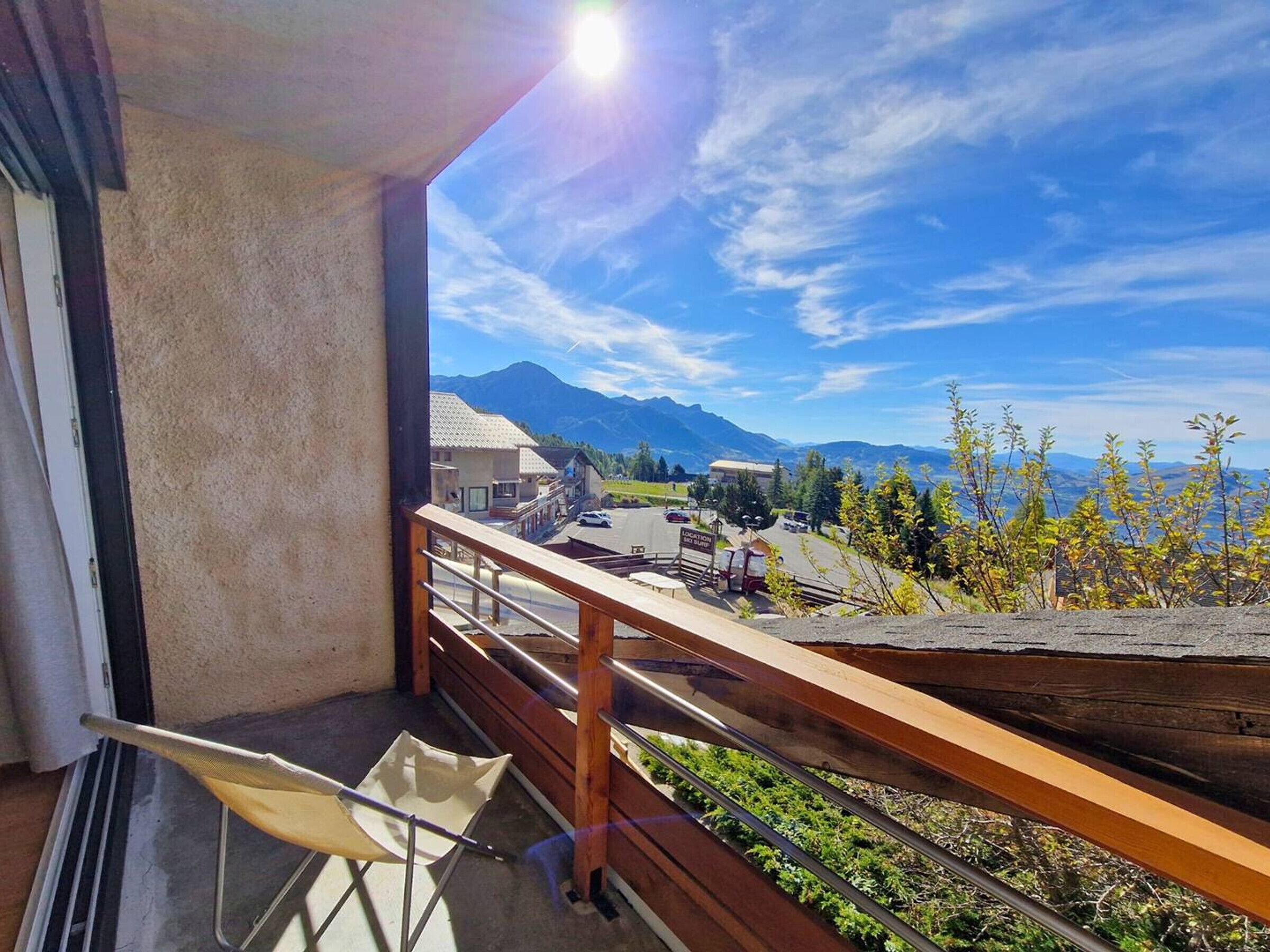 المنطقة المحيطة بالمنشأة