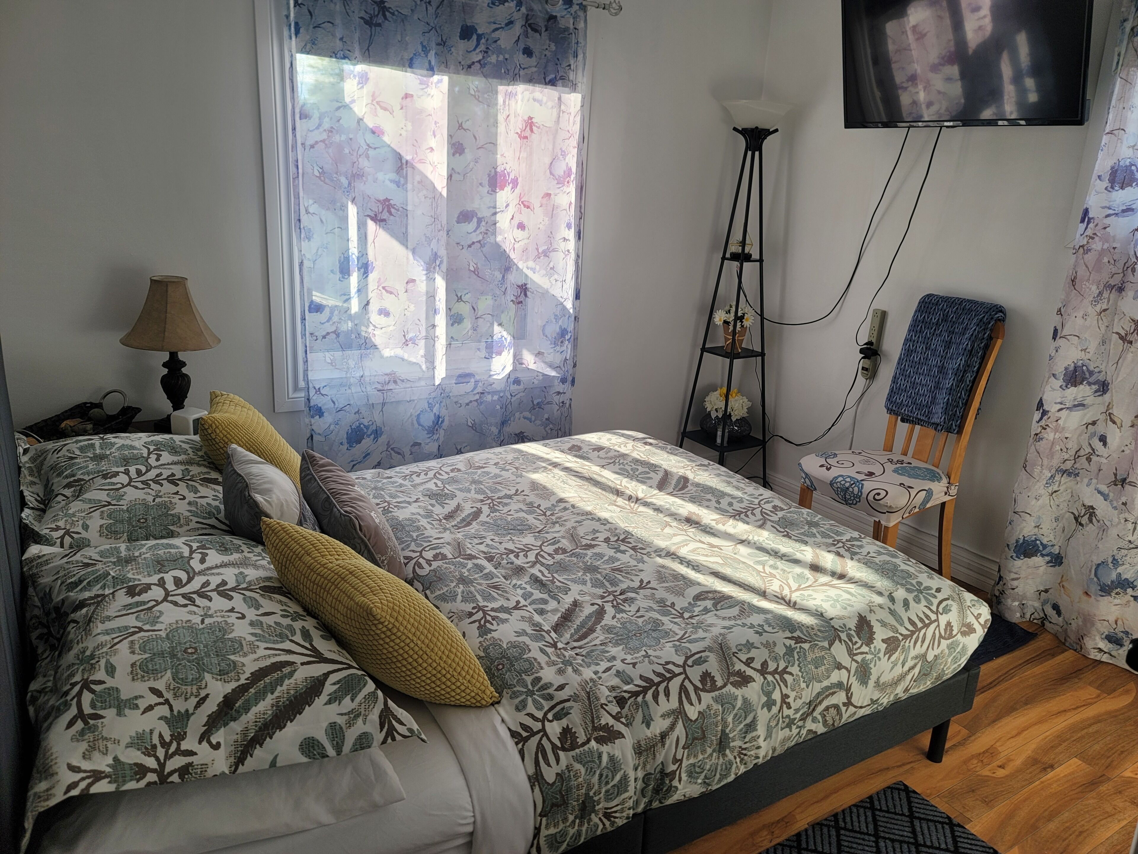1 chambre, fer et planche à repasser, Wi-Fi, draps fournis