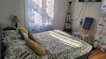 1 chambre, fer et planche Ă repasser, Wi-Fi, draps fournis