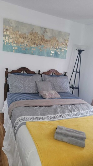 1 soverom, strykejern/-brett, wi-fi og sengetøy