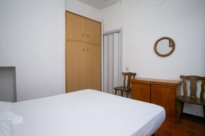 2 bedrooms, bed sheets - M086 - Marcelli, three-room apartment with garden at Residence MareVerde (Marcelli)