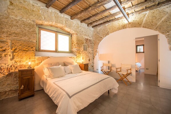 2 Schlafzimmer, Bügeleisen/Bügelbrett, Bettwäsche