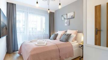 1 bedroom, iron/ironing board, WiFi, bed sheets