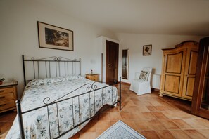 2 habitaciones, wifi gratis y ropa de cama 