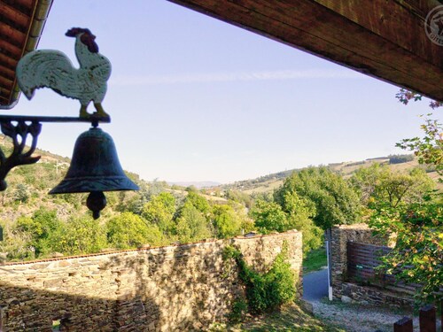 Spacieux Gîte Familial aux Sycomores