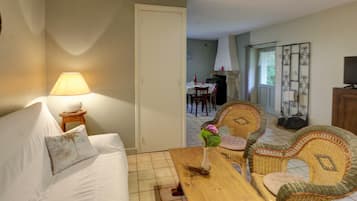 Televisie en een open haard