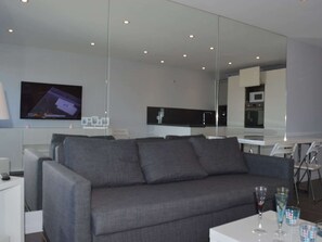 TV - 2-room apartment with AC and parking, sleeps 4 - Port Camargue (Port Camargue)