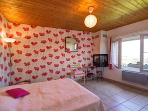 3 bedrooms, free WiFi