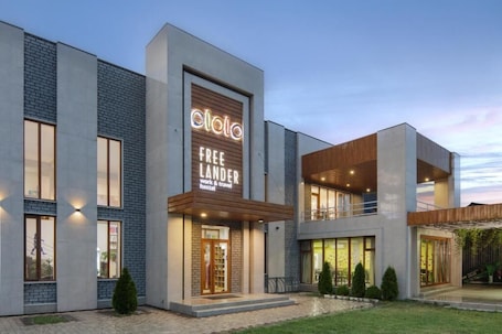 Fachada de la propiedad