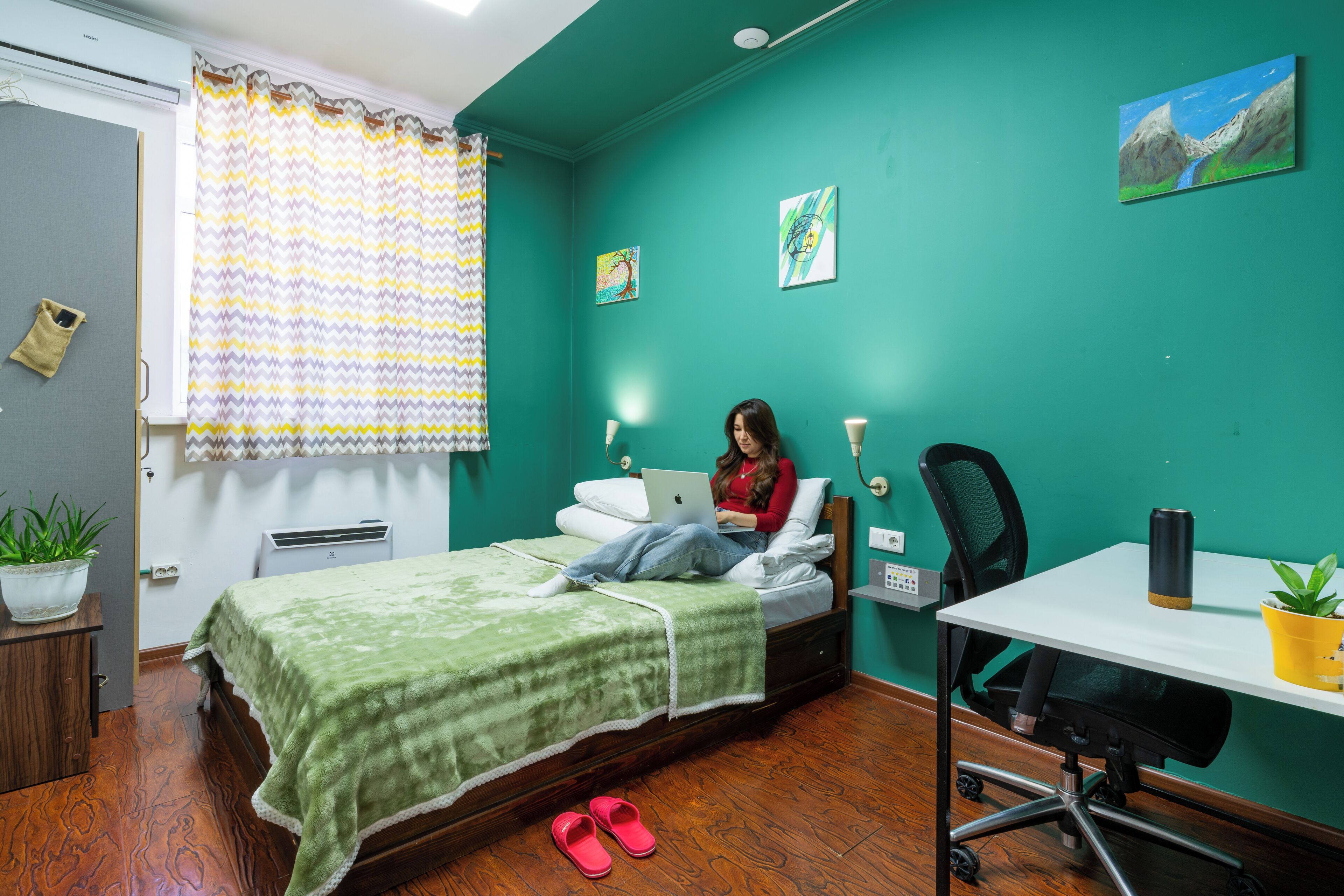 Standard Double Room, Shared Bathroom