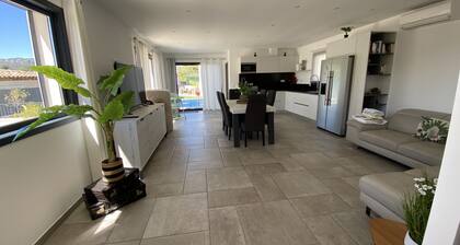 Provencal detached villa