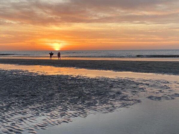 Una spiaggia nelle vicinanze