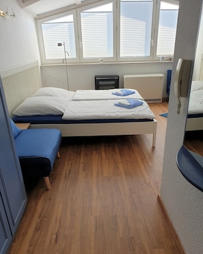 1 habitación, wifi y ropa de cama