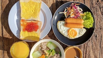 Free daily local cuisine breakfast