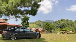 Free self-parking - Phusiatfha Resort (Khao Kho)