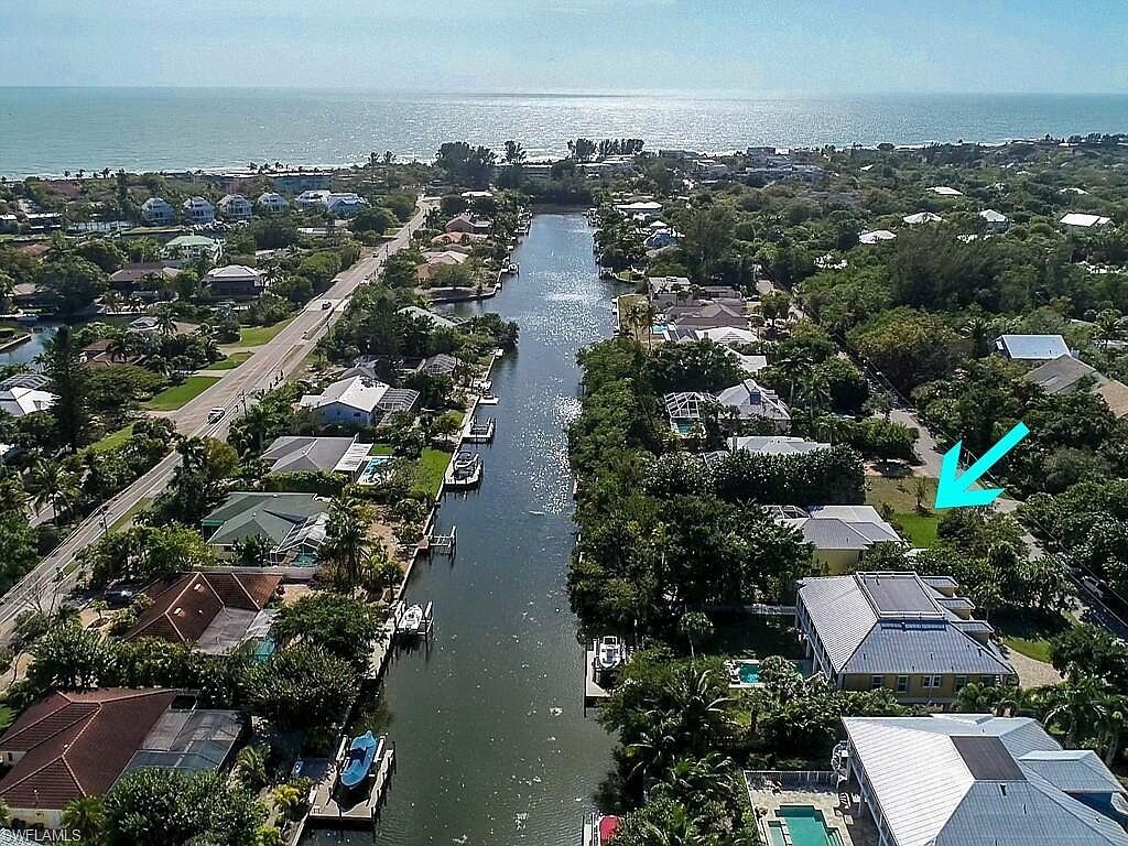 Beautiful Home on Canal with Gulf Access - Newly Remodeled!