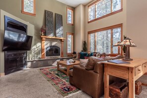 Townhome, 4 Bedrooms (Timbers #1031) | Living area | Flat-screen TV, fireplace, DVD player - Timbers #1031 (Mammoth Lakes)