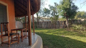 View from room - Bintang Bolong Lodge (Kassagne)
