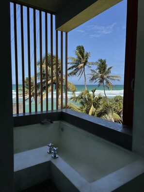 Presidential Room | Bathroom - Harding Boutique Hotel (Ahangama)
