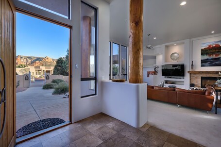 Luxury Resort Style Home Spectacular Red Rock Views, Salt Pool, Hot Tub, Firepit - Image 21