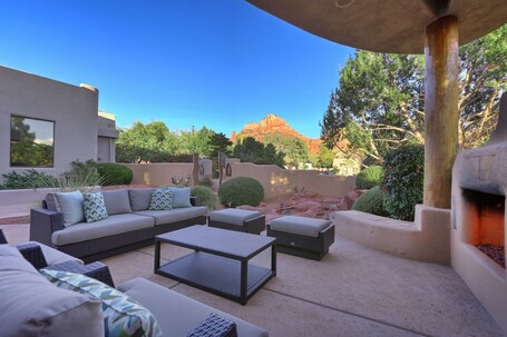 Luxury Resort Style Home Spectacular Red Rock Views, Salt Pool, Hot Tub, Firepit - Image 35