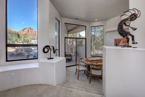 Dining - Luxury Resort Style Home -Spectacular Red Rock Views, Pool, Hot Tub, Firepit (Sedona)