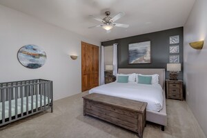 Luxury Resort Style Home Spectacular Red Rock Views, Salt Pool, Hot Tub, Firepit
