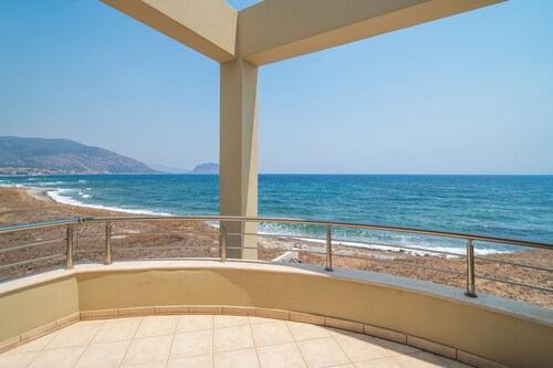 Aggeliki | Maison au bord de la mer