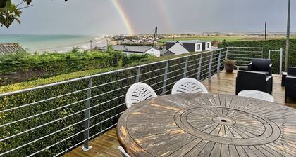 FACING THE SEA, dominant view, La Plage 300m away