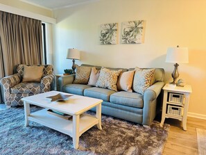 Televisión, reproductor de DVD, videoteca y estéreo 