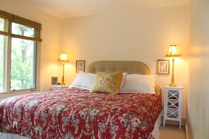 6 chambres, fer et planche à repasser, Wi-Fi gratuit, draps fournis