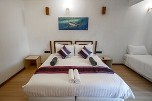 Deluxe Triple Room | In-room safe, iron/ironing board, cribs/infant beds, rollaway beds - Rasdhoo Stay (Rasdhoo)