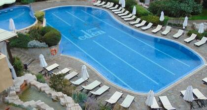 Bright studio flat based in the resort village St. Vlas in Bulgaria.