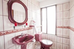 Bathroom - Amanecer En El Sol Hotel (Cusco)