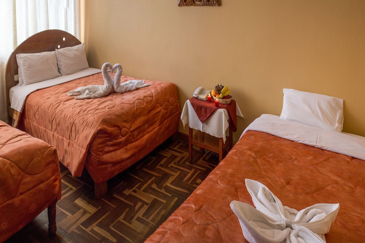 Blackout drapes, free WiFi