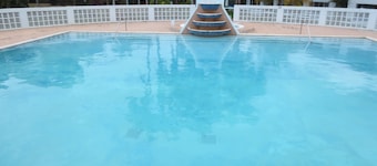 NEGRIL OCEAN VIEW APARTMENT