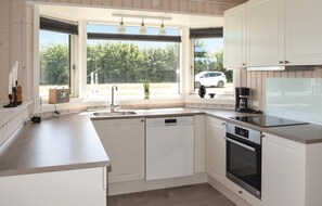 Fridge, stovetop, dishwasher, coffee/tea maker - Nice home in Rudkøbing with kitchen (Rudkøbing)