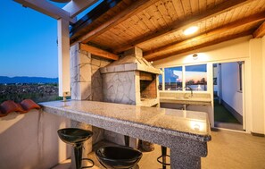 Property grounds - Gorgeous home in Vrsi with WiFi (Vrsi)