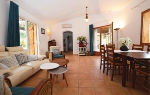 Living area - Beautiful home in Porto Vecchio (Porto Vecchio)