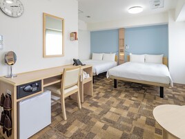 Cubrecamas, escritorio y cortinas blackout 