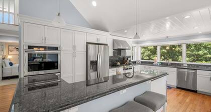 Beautifully Renovated w/ Access to Beach!