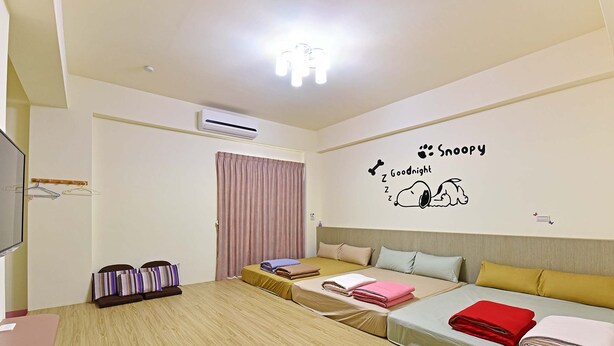 Kamar Keluarga, Beberapa Tempat Tidur, beranda | Minibar, meja kerja, tempat tidur lipat/tambahan, dan Wi-Fi gratis