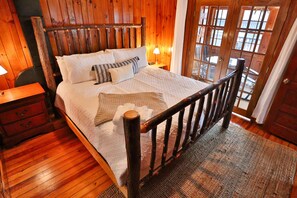 4 chambres, fer et planche à repasser, Wi-Fi, draps fournis