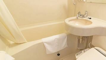 Ensemble douche/baignoire, articles de toilette gratuits, sèche-cheveux