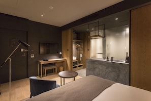 Premium bedding, down duvets, in-room safe, individually decorated - Hotel Canata Kyoto (Kyoto)