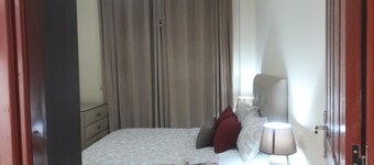 Beautiful Apartment 5km from downtown FREE WIFI & Parking