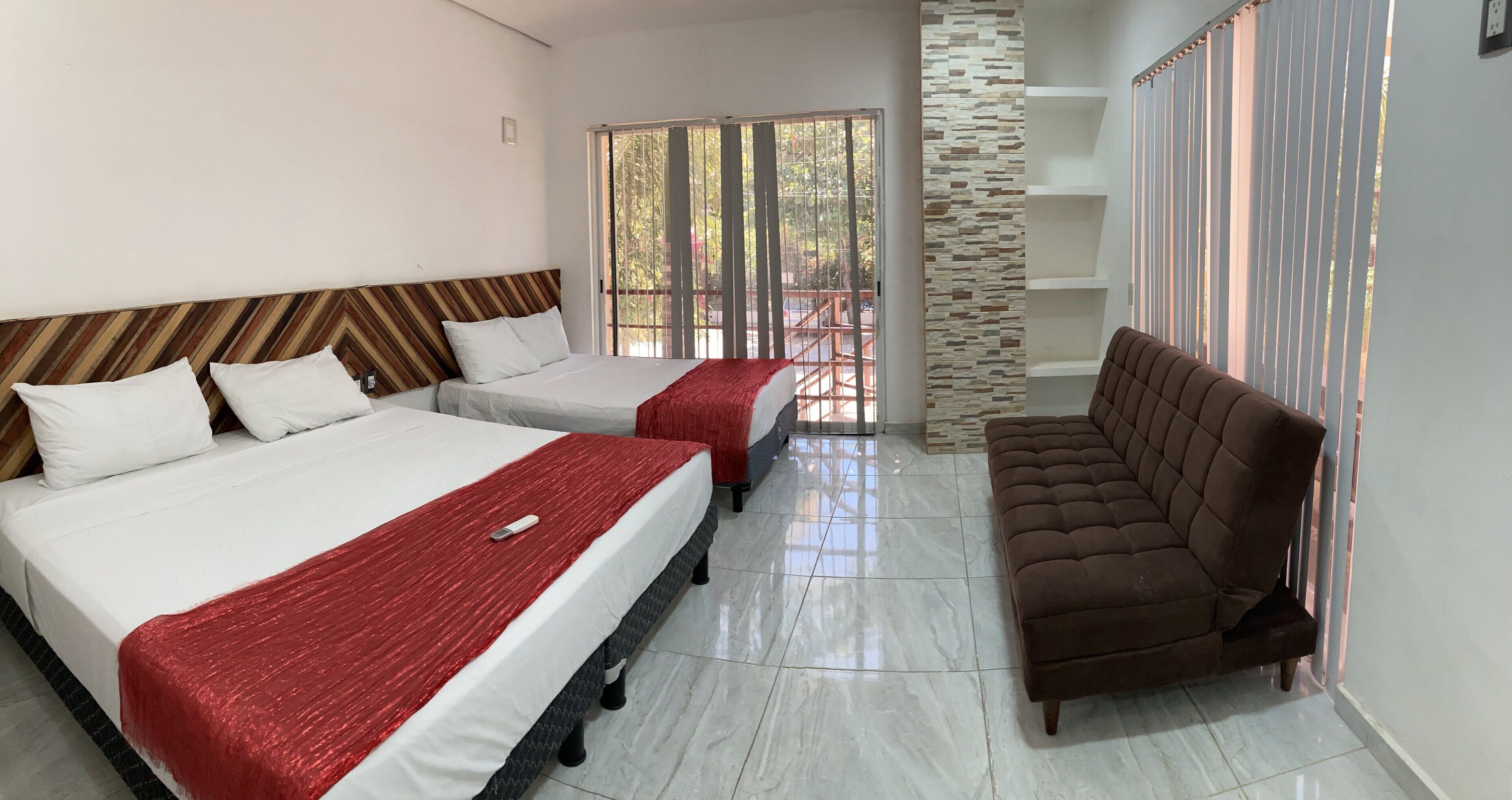 3 bedrooms, in-room safe, WiFi