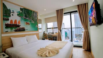 Premier Double or Twin Room, Partial Ocean View | Premium bedding, minibar, in-room safe, desk