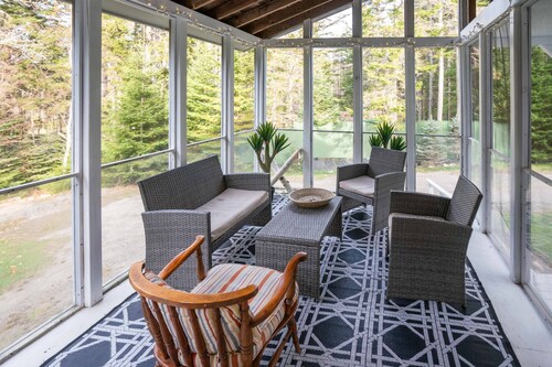 Ferry Lodging@ Acadia NP, trail, A/C, Privacy, Firepit, Seafood sleeps 12